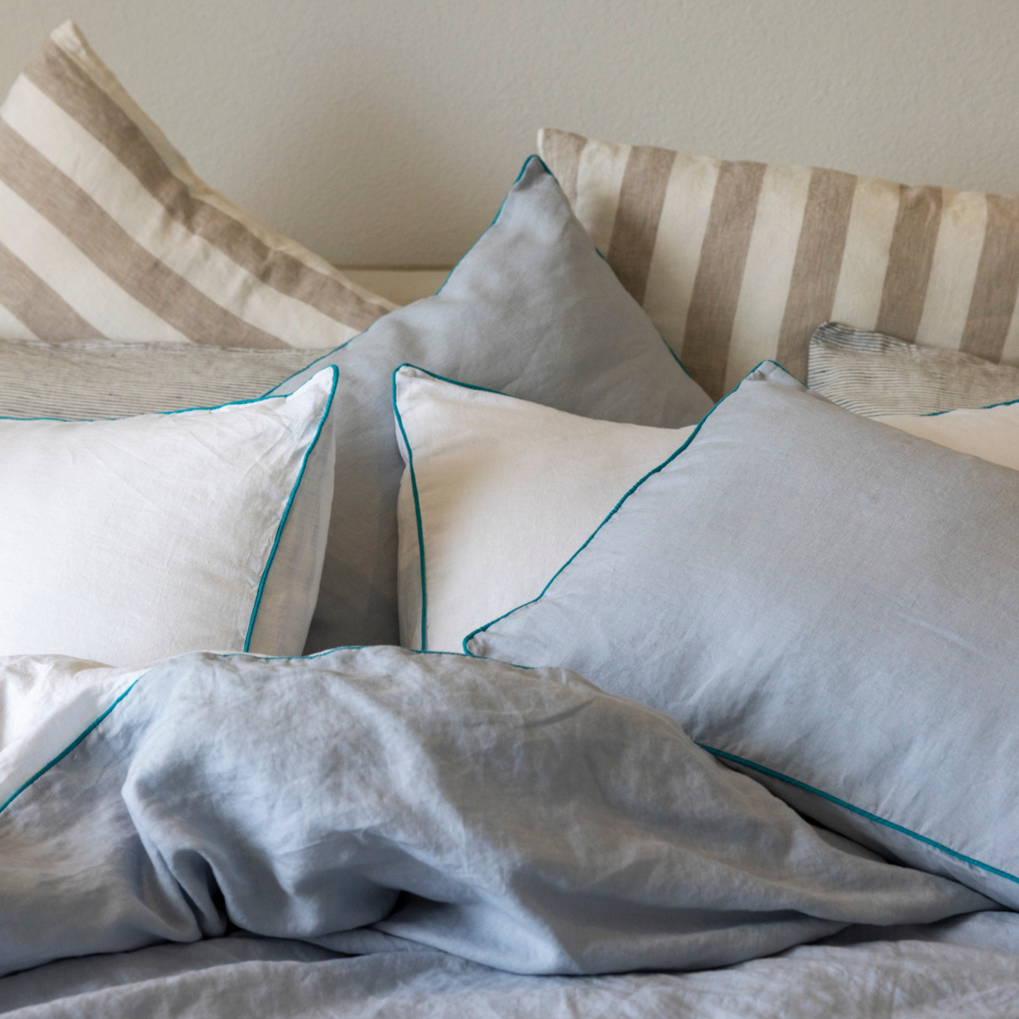 100% Linen Pillowcase Set (of two), Salt (Turquoise)